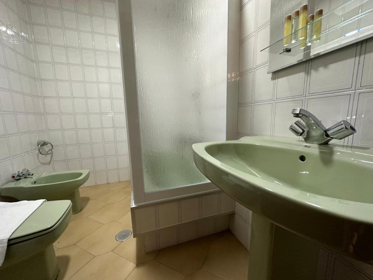Oktheway Et Suseia Apartment Sarria Exterior photo